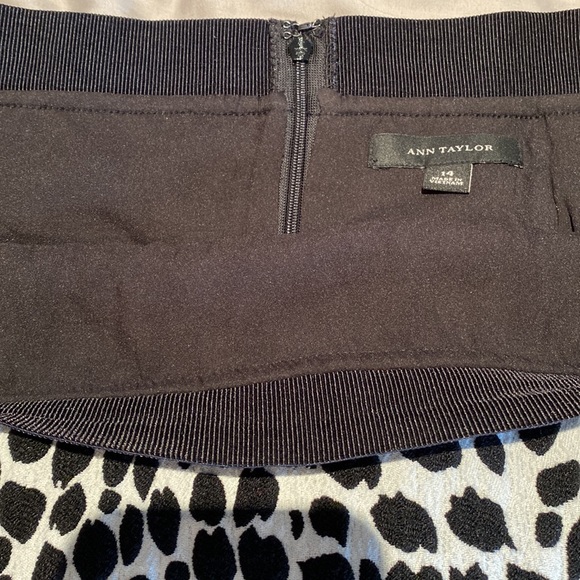 Ann Taylor leopard print skirt - Picture 3 of 8